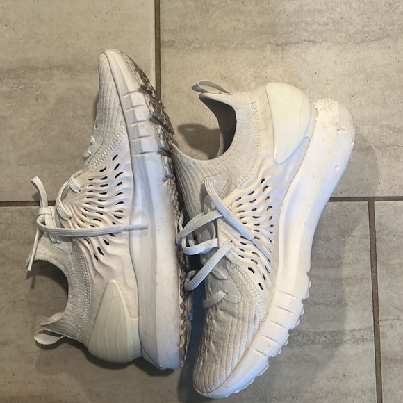 UA Hovr Phantom - Picture 5 of 6